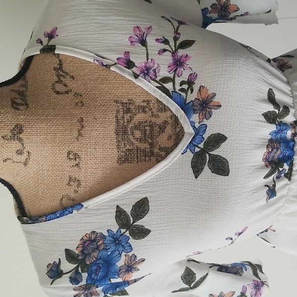 OMT Fashions Top - Picture 4 of 4